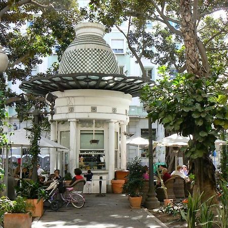 Belleza Y Estetica Modernista En Pleno Centro Alicante Exterior foto